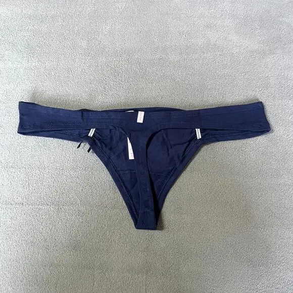 Victoria's Secret PINK 2011 Low Rise Thong Panty Blue Pink Heart Me Graphic RARE - Picture 3 of 6